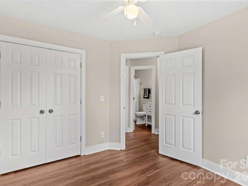128 Tarrington Drive, Statesville, NC 28625.  MLS# CAR4411333, YatesRealty ID 42907. 