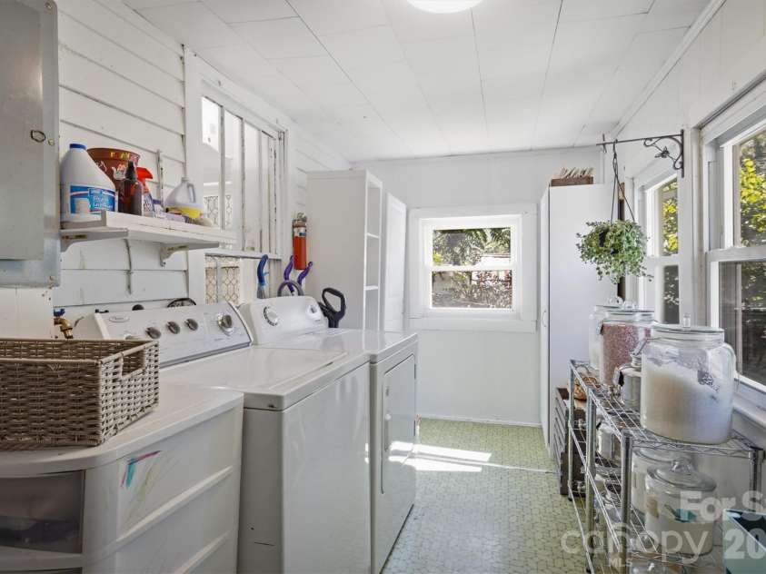 115 Evans Street, Morganton, NC 28655.  MLS# CAR4411941, YatesRealty ID 42908. Laundry/Panty