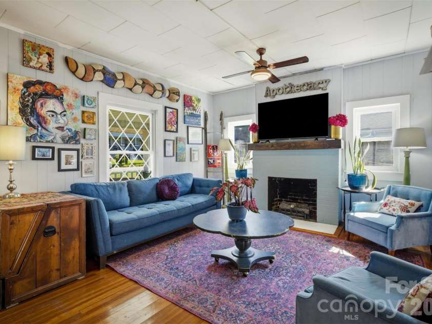 115 Evans Street, Morganton, NC 28655.  MLS# CAR4411941, YatesRealty ID 42908. Living Room
