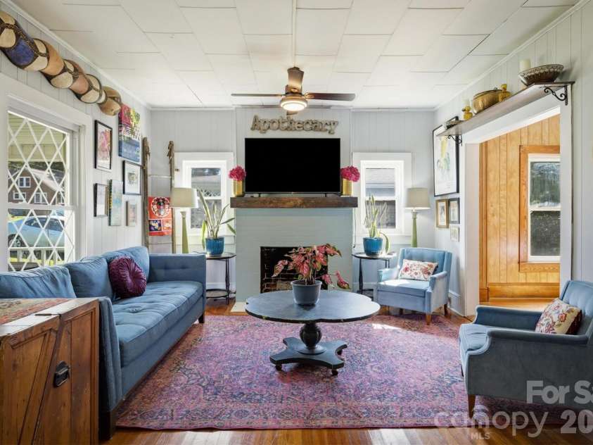 115 Evans Street, Morganton, NC 28655.  MLS# CAR4411941, YatesRealty ID 42908. Living Room