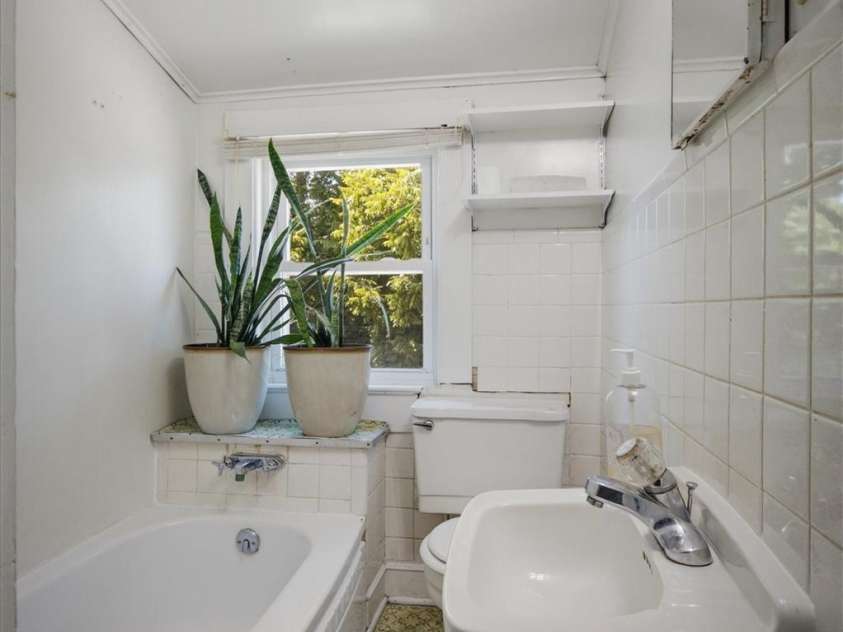 115 Evans Street, Morganton, NC 28655.  MLS# CAR4411941, YatesRealty ID 42908. Upper Level Bath