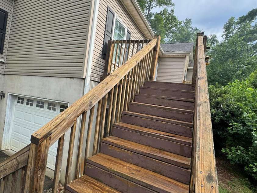 1886 Old Linville Road, Marion, NC 28752.  MLS# CAR4410849, YatesRealty ID 42909. 
