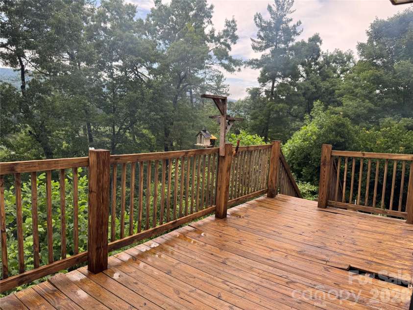 1886 Old Linville Road, Marion, NC 28752.  MLS# CAR4410849, YatesRealty ID 42909. Front Porch