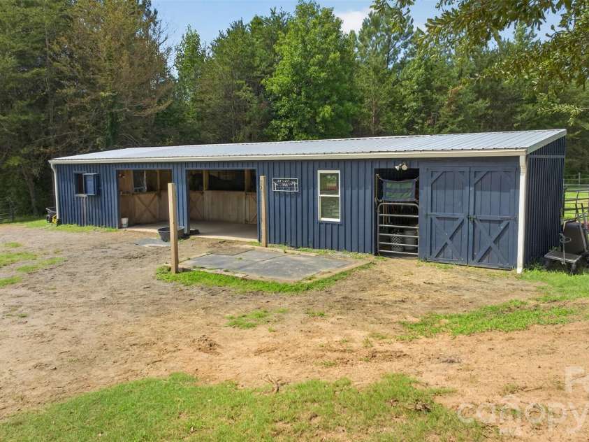 1568 John Smith Road, Columbus, NC 28722.  MLS# CAR4407837, YatesRealty ID 42911. 