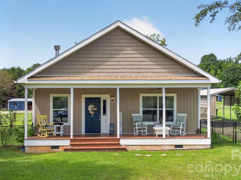 1568 John Smith Road, Columbus, NC 28722.  MLS# CAR4407837, YatesRealty ID 42911. 