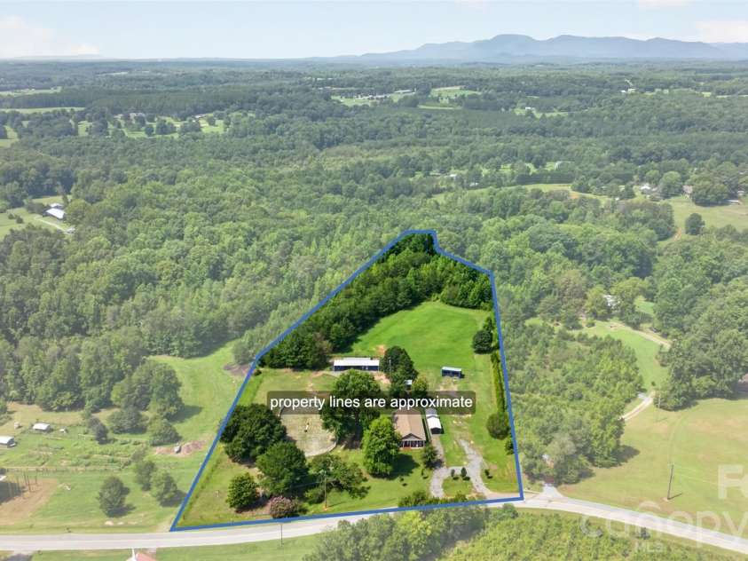 1568 John Smith Road, Columbus, NC 28722.  MLS# CAR4407837, YatesRealty ID 42911. 