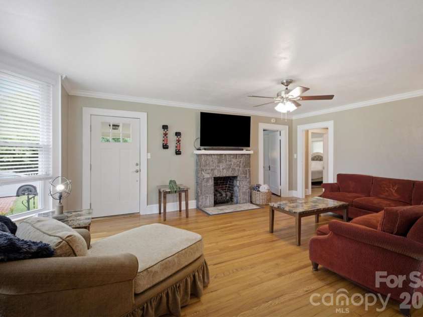 513 Bouchard Avenue, Valdese, NC 28690.  MLS# CAR4408279, YatesRealty ID 42912. 