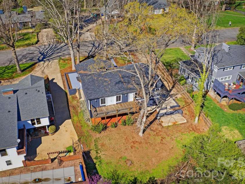 223 Park Drive, Morganton, NC 28655.  MLS# CAR4357060, YatesRealty ID 4292. 