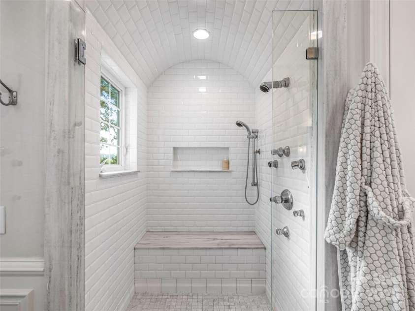 26 Cook Lane, Mills River, NC 28759.  MLS# CAR4301878, YatesRealty ID 4292. 