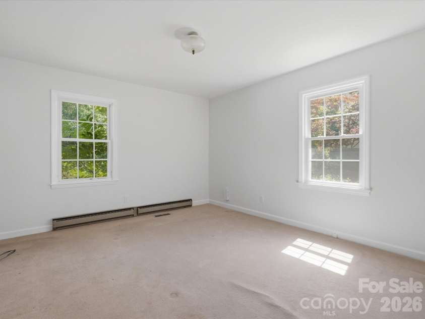 14232 Springwater Drive, Matthews, NC 28105.  MLS# CAR4407317, YatesRealty ID 42920. 