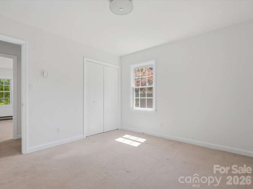 14232 Springwater Drive, Matthews, NC 28105.  MLS# CAR4407317, YatesRealty ID 42920. 