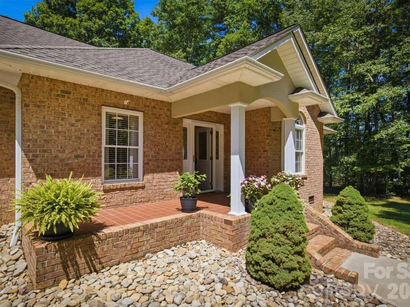5572 Hayes Waters Road, Morganton, NC 28655.  MLS# CAR4409367, YatesRealty ID 42921. 