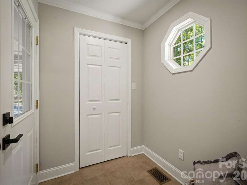 5572 Hayes Waters Road, Morganton, NC 28655.  MLS# CAR4409367, YatesRealty ID 42921. Walk-In Pantry