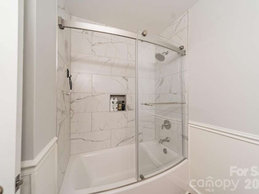 7400 Sample Road, Huntersville, NC 28078.  MLS# CAR4399650, YatesRealty ID 42923. 