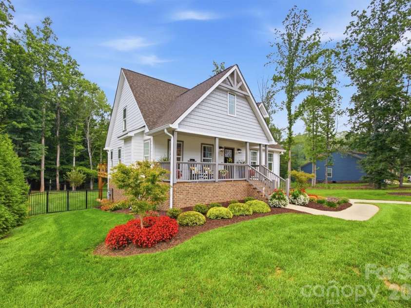 136 Maplewood Court, Hudson, NC 28638.  MLS# CAR4406755, YatesRealty ID 42924. 