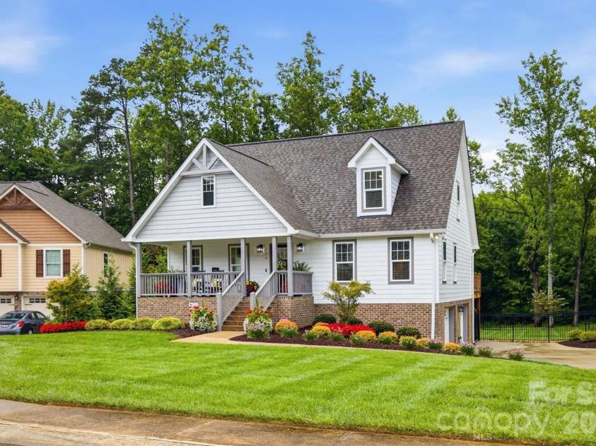 136 Maplewood Court, Hudson, NC 28638.  MLS# CAR4406755, YatesRealty ID 42924. 