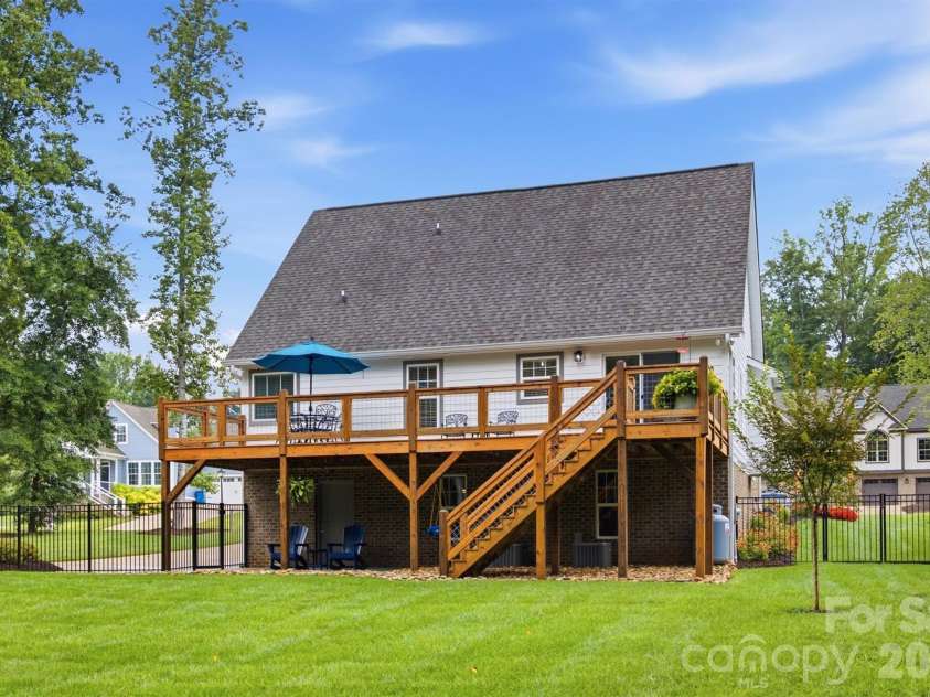 136 Maplewood Court, Hudson, NC 28638.  MLS# CAR4406755, YatesRealty ID 42924. 