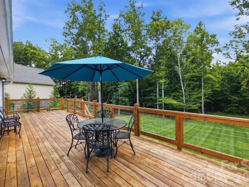 136 Maplewood Court, Hudson, NC 28638.  MLS# CAR4406755, YatesRealty ID 42924. 