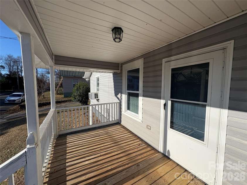 218 Odell Drive, Concord, NC 28025.  MLS# CAR4413079, YatesRealty ID 42925. Front Porch