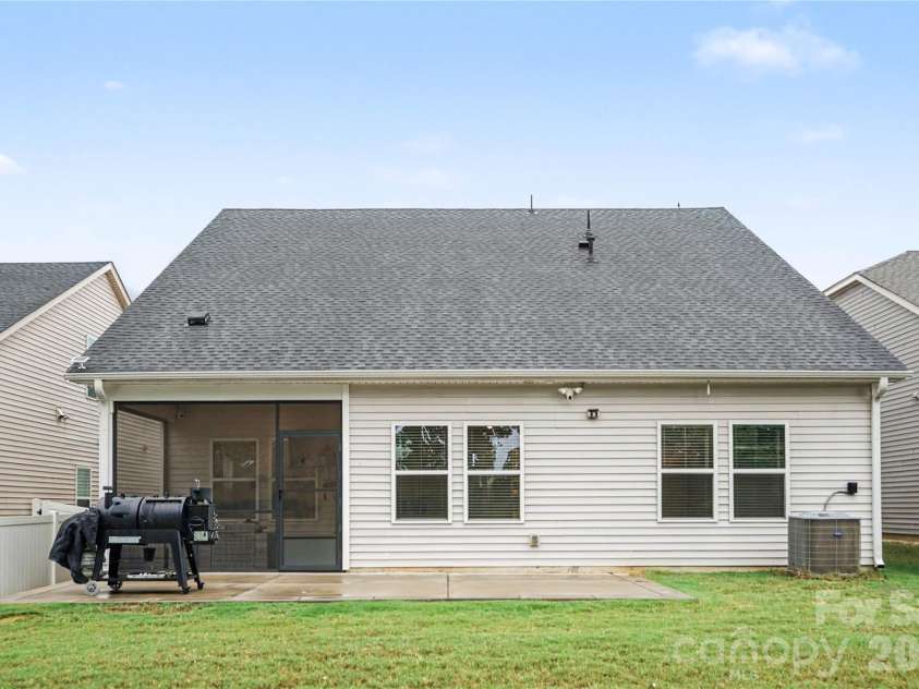9039 Myrna Drive, Gastonia, NC 28056.  MLS# CAR4406808, YatesRealty ID 42927. 