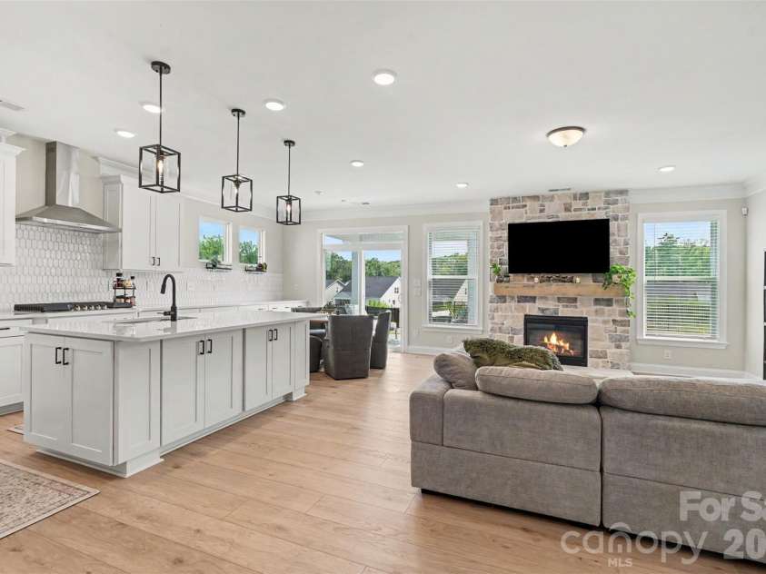3013 Bent Willow Drive, Indian Trail, NC 28079.  MLS# CAR4410197, YatesRealty ID 42928. 