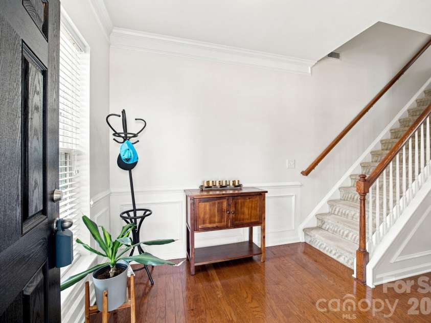 2233 Verde Creek Road, Charlotte, NC 28214.  MLS# CAR4396797, YatesRealty ID 42929. 