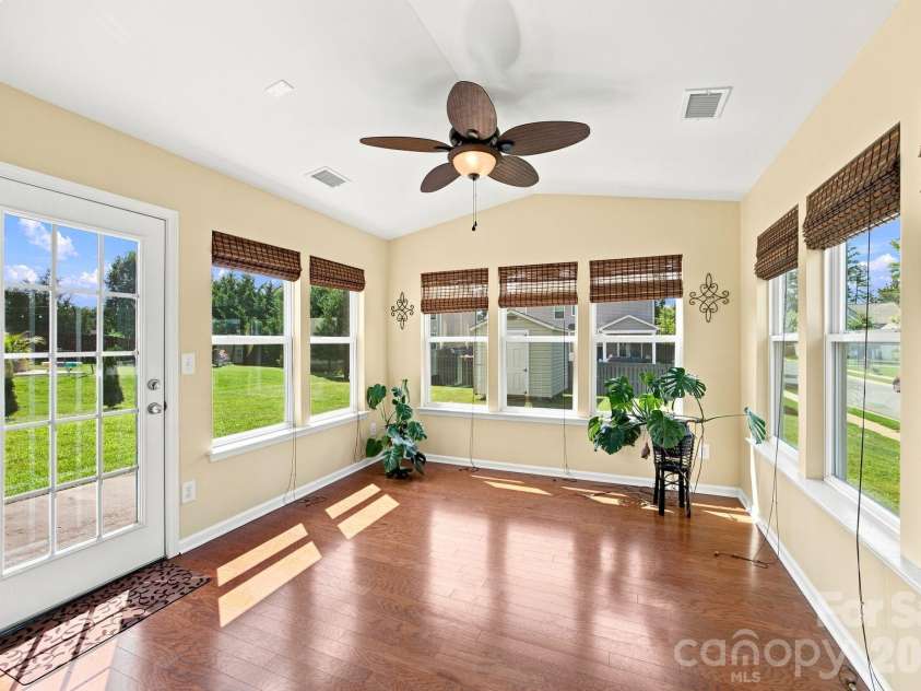2233 Verde Creek Road, Charlotte, NC 28214.  MLS# CAR4396797, YatesRealty ID 42929. 