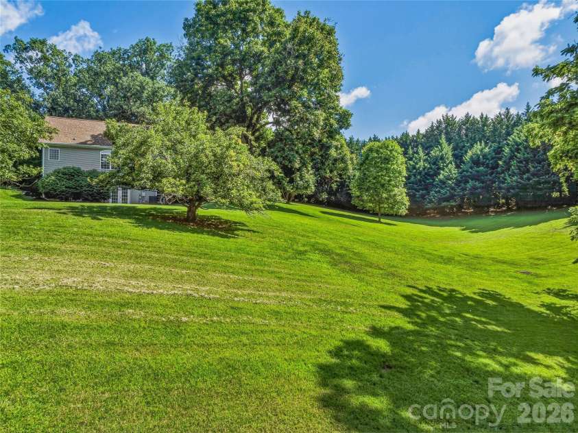 1082 Main Street, Mars Hill, NC 28754.  MLS# CAR4406636, YatesRealty ID 42931. 