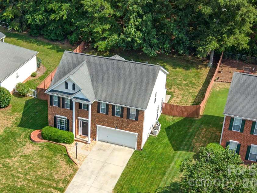 12319 Silveroak Lane, Charlotte, NC 28277.  MLS# CAR4408722, YatesRealty ID 42934. 