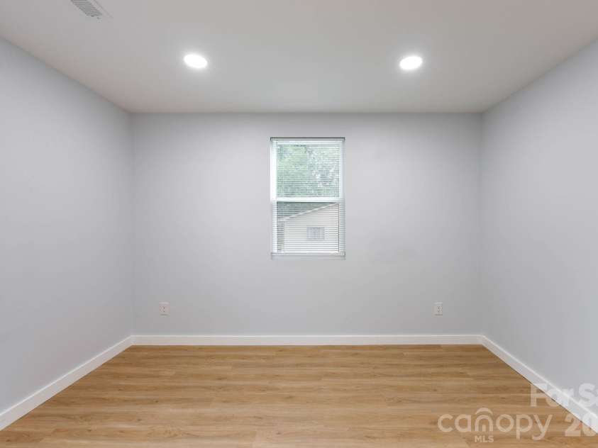 615 Saunders Avenue, Newton, NC 28658.  MLS# CAR4411983, YatesRealty ID 42935. 