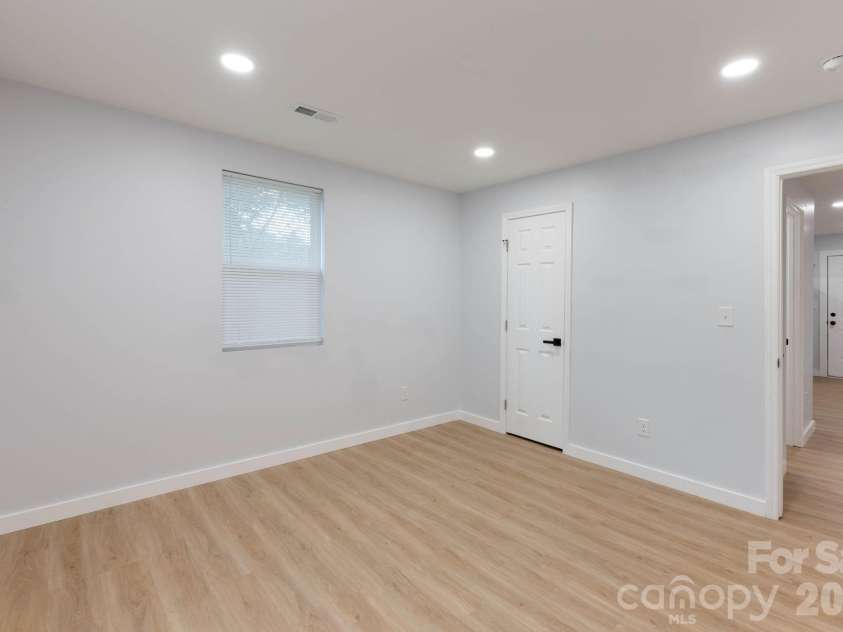 615 Saunders Avenue, Newton, NC 28658.  MLS# CAR4411983, YatesRealty ID 42935. 