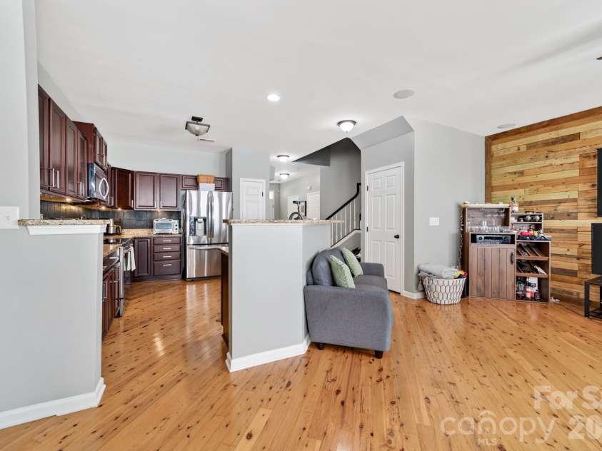 8261 Bridgegate Drive, Huntersville, NC 28078.  MLS# CAR4406688, YatesRealty ID 42936. 