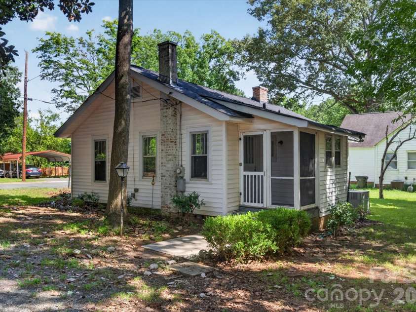 103 West Street, Monroe, NC 28112.  MLS# CAR4413048, YatesRealty ID 42938. 