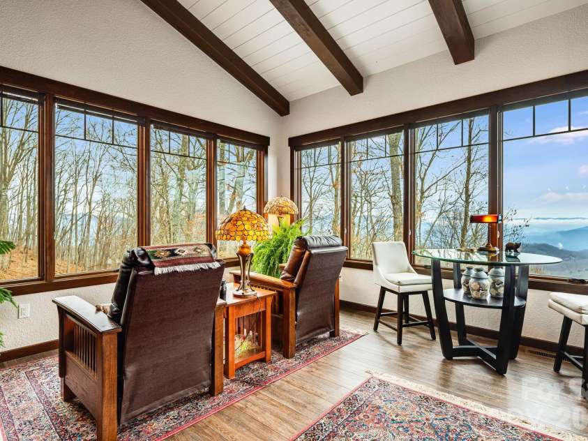 2223 Scarlet Ridge, Sylva, NC 28779.  MLS# CAR4336305, YatesRealty ID 4294. 