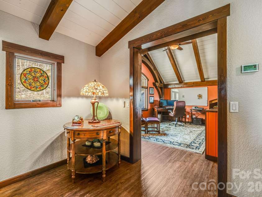 2223 Scarlet Ridge, Sylva, NC 28779.  MLS# CAR4336305, YatesRealty ID 4294. 
