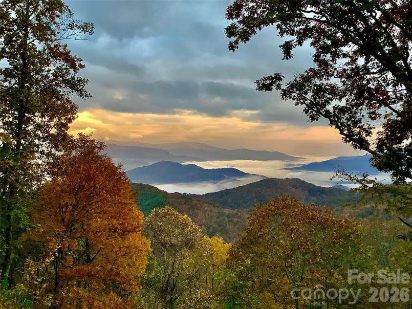 2223 Scarlet Ridge, Sylva, NC 28779.  MLS# CAR4336305, YatesRealty ID 4294. 