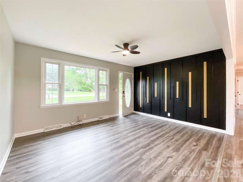 104 Dyer Drive, Shelby, NC 28152.  MLS# CAR4410764, YatesRealty ID 42940. 
