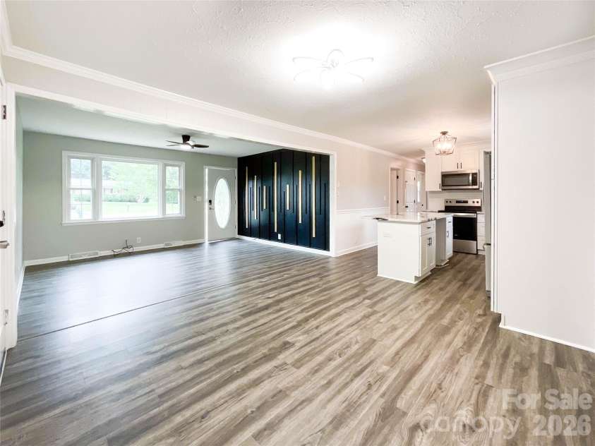 104 Dyer Drive, Shelby, NC 28152.  MLS# CAR4410764, YatesRealty ID 42940. 