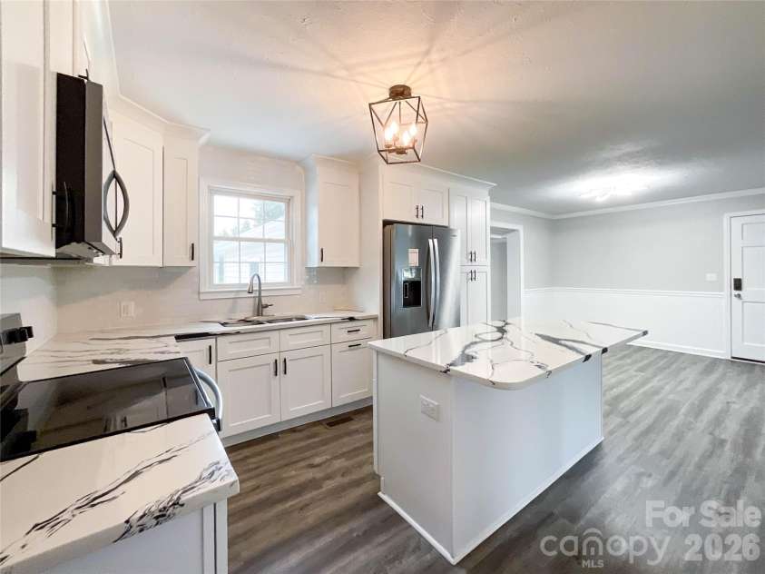 104 Dyer Drive, Shelby, NC 28152.  MLS# CAR4410764, YatesRealty ID 42940. 