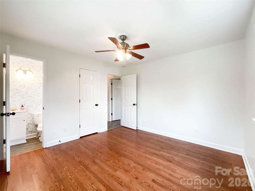 104 Dyer Drive, Shelby, NC 28152.  MLS# CAR4410764, YatesRealty ID 42940. 