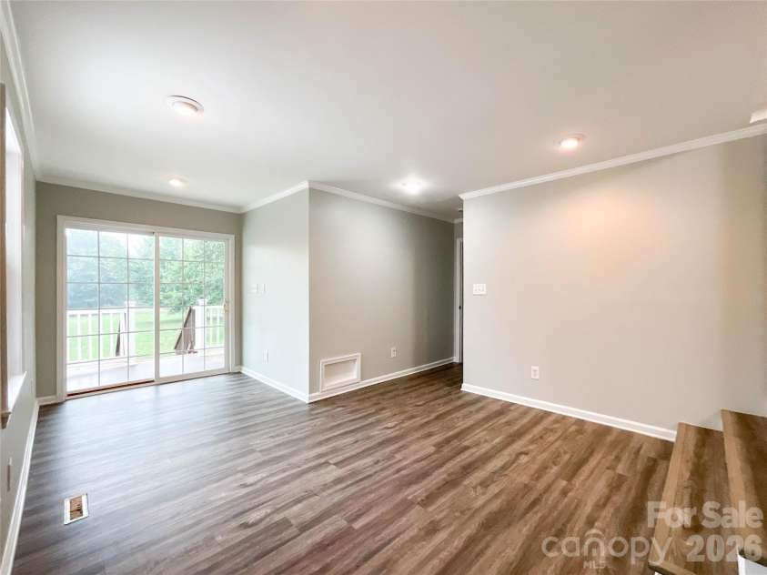 104 Dyer Drive, Shelby, NC 28152.  MLS# CAR4410764, YatesRealty ID 42940. 