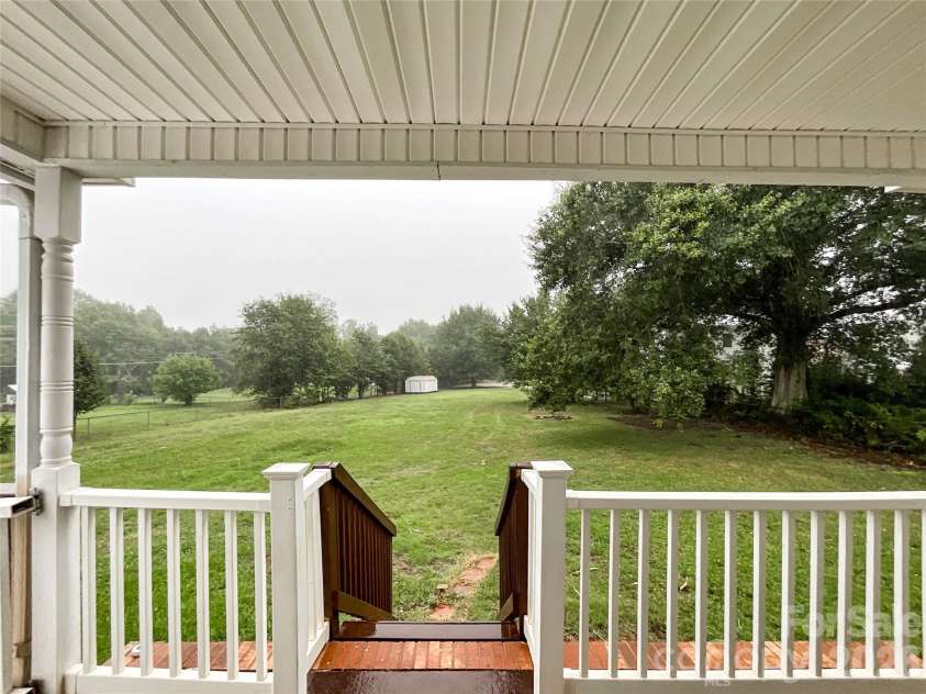 104 Dyer Drive, Shelby, NC 28152.  MLS# CAR4410764, YatesRealty ID 42940. 