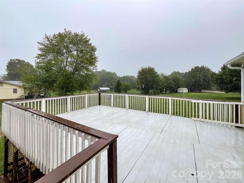 104 Dyer Drive, Shelby, NC 28152.  MLS# CAR4410764, YatesRealty ID 42940. 