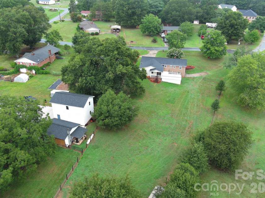 104 Dyer Drive, Shelby, NC 28152.  MLS# CAR4410764, YatesRealty ID 42940. 