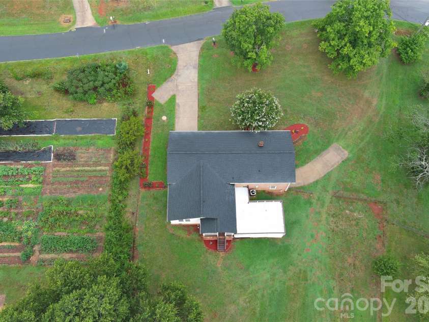 104 Dyer Drive, Shelby, NC 28152.  MLS# CAR4410764, YatesRealty ID 42940. 