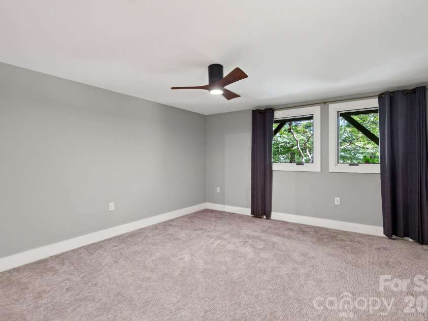 12 Beech Tree Lane, Asheville, NC 28804.  MLS# CAR4406184, YatesRealty ID 42943. 