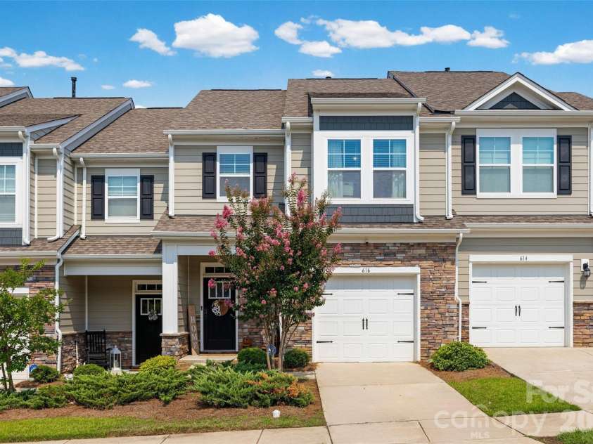 616 Altamonte Drive, Clover, SC 29710.  MLS# CAR4408541, YatesRealty ID 42948. 