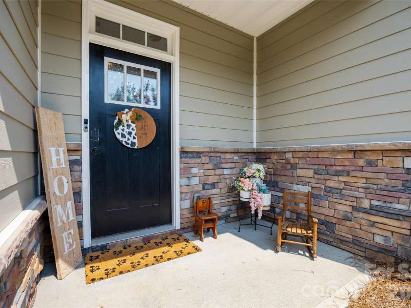 616 Altamonte Drive, Clover, SC 29710.  MLS# CAR4408541, YatesRealty ID 42948. 