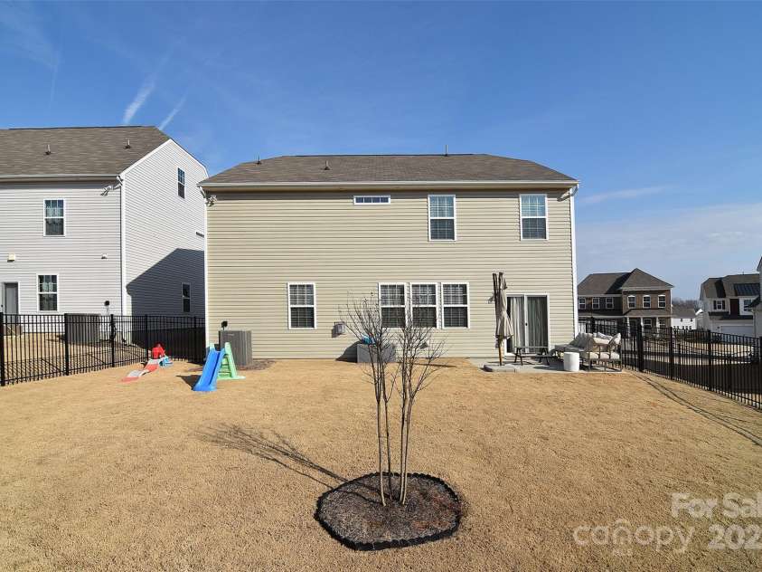 124 Doncaster Drive, Mooresville, NC 28115.  MLS# CAR4220444, YatesRealty ID 4295. 