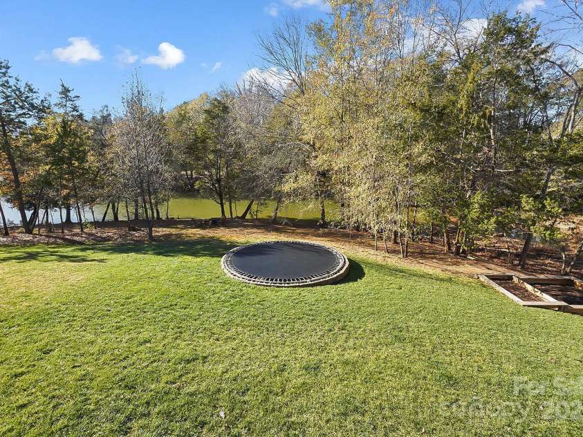 128 Summer Shoal Place, Belmont, NC 28012.  MLS# CAR4328755, YatesRealty ID 4295. 